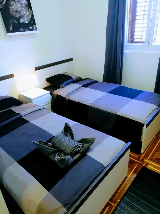Zpula Center Studio Apartments Екстериор снимка