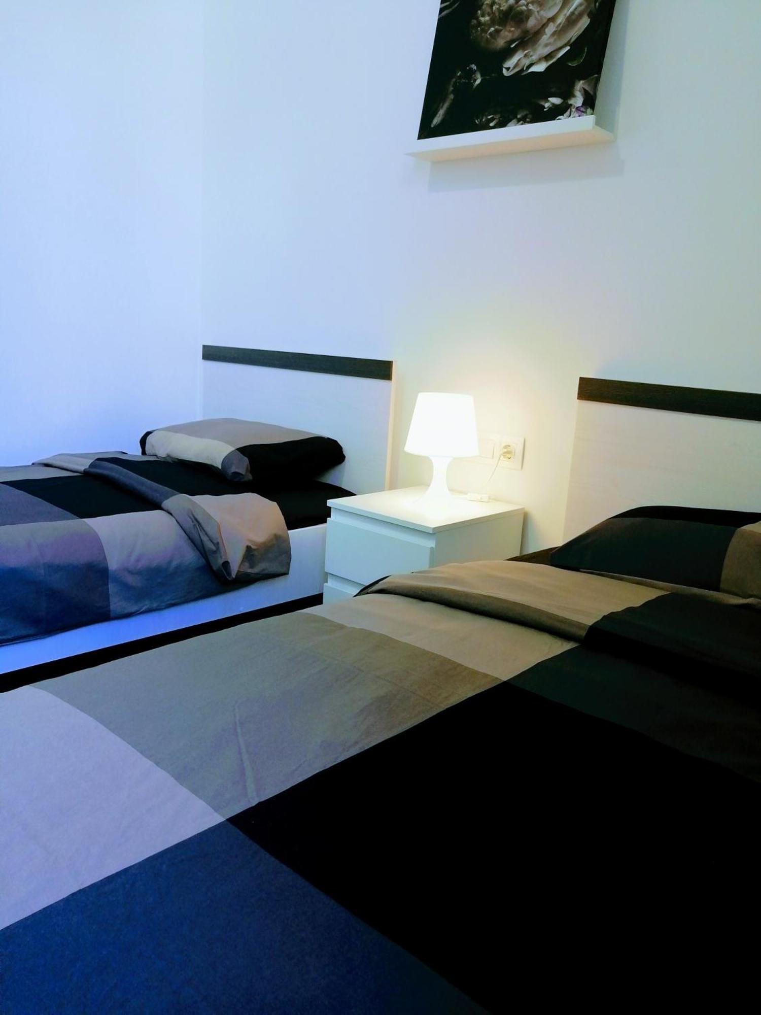 Zpula Center Studio Apartments Екстериор снимка